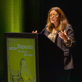 E se a cidadania e a literacia mediática começarem pelo espanto?